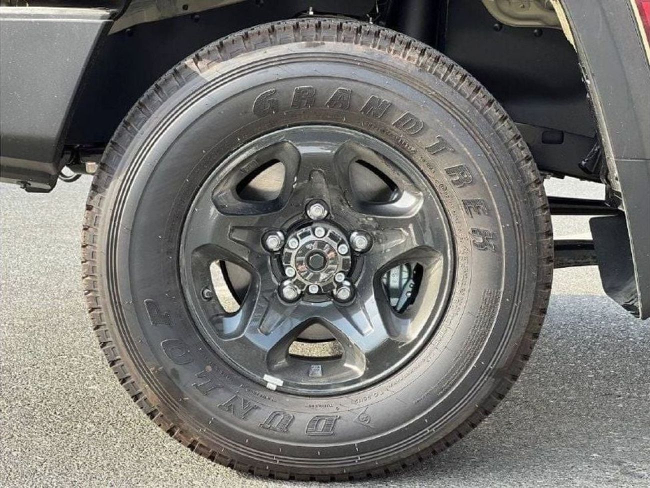 تويوتا لاند كروزر 70 LC76 4.0L PTR M/T // 2024 // HIGH OPTION WITH DVD & BACK CAMERA , POWER WINDOWS , COOL BOX // SPECIA