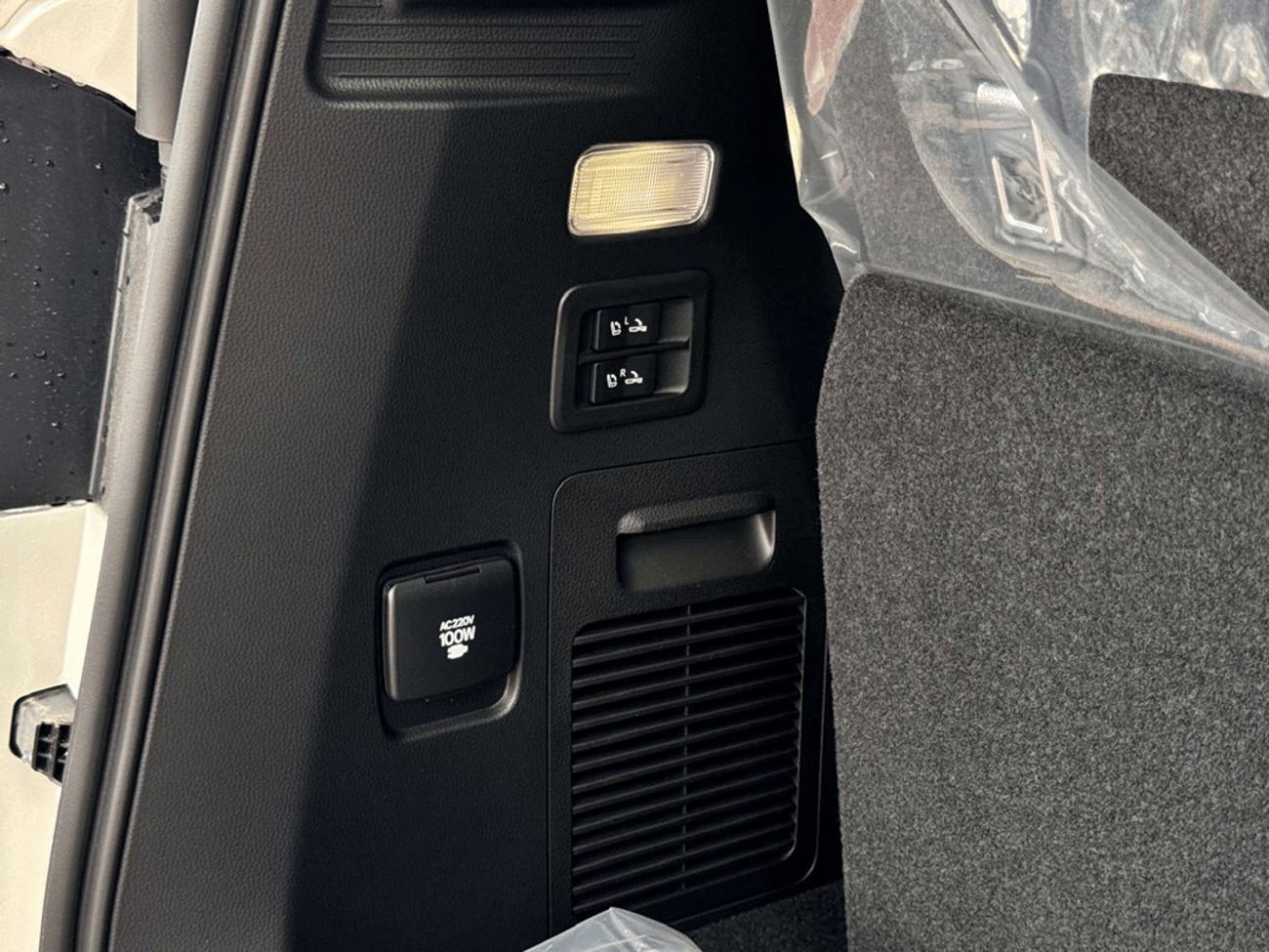 Toyota Land Cruiser TOYOTA LAND CRUISER 3.5L VXR TURBO DIESEL