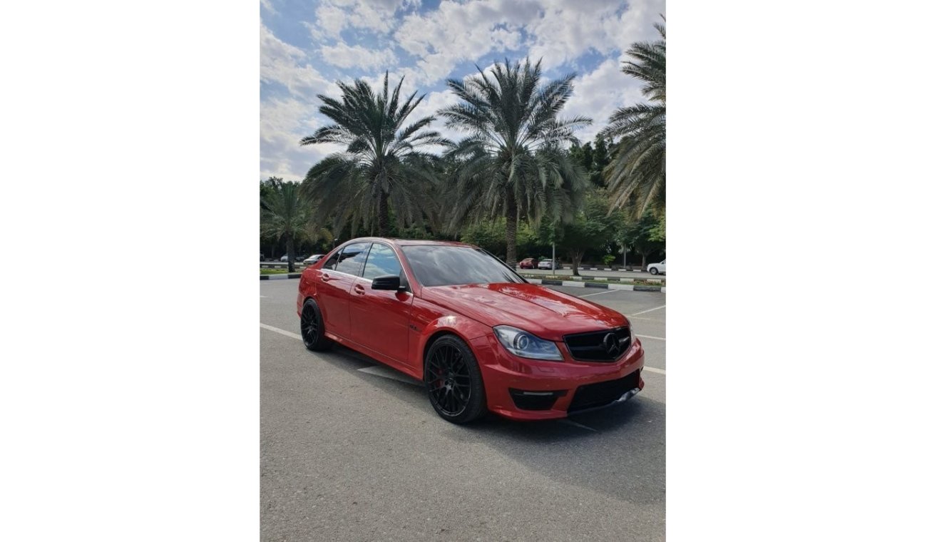 مرسيدس بنز C 63 AMG مرسيدس c63 اي ام جي ٢٠٠٩