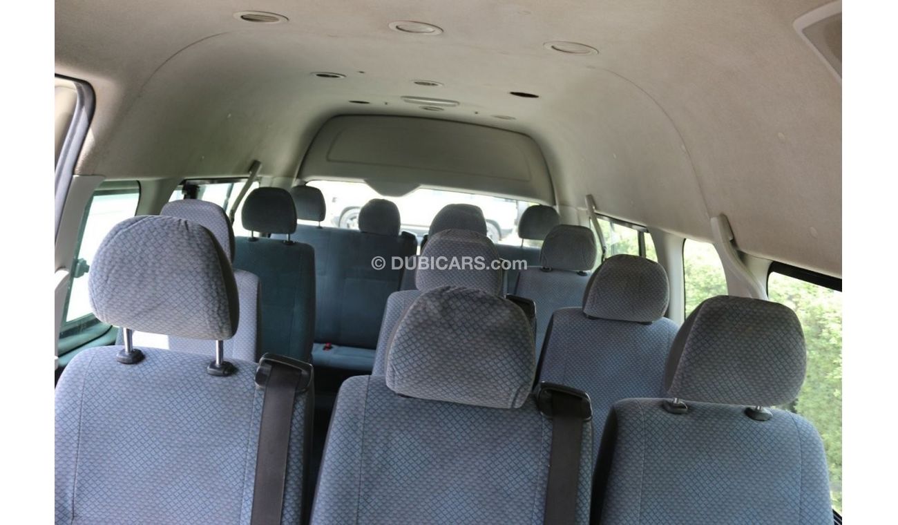 Toyota Hiace TOYOTA HIAC HIGHROOF 2011 (15 PASSENGER ) PETROL ENGINE