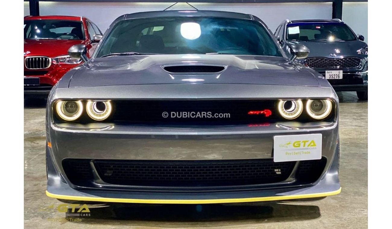 Dodge Challenger 2019 Dodge Challenger SRT Scatpack Widebody, Warranty+Service Contract, GCC, Low Kms