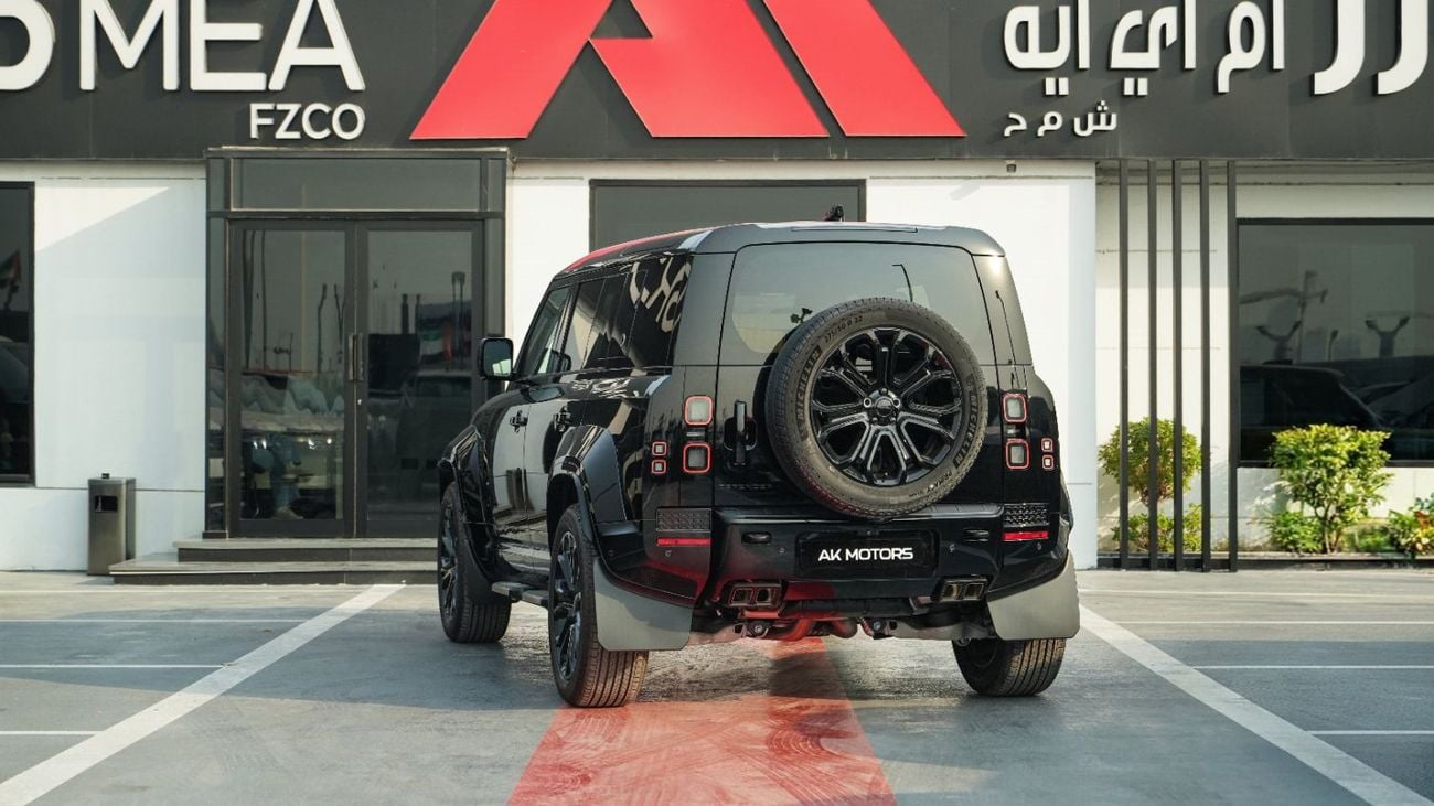 لاند روفر ديفندر 110 OCTA  P635 Black-Black 2026MY Export Only