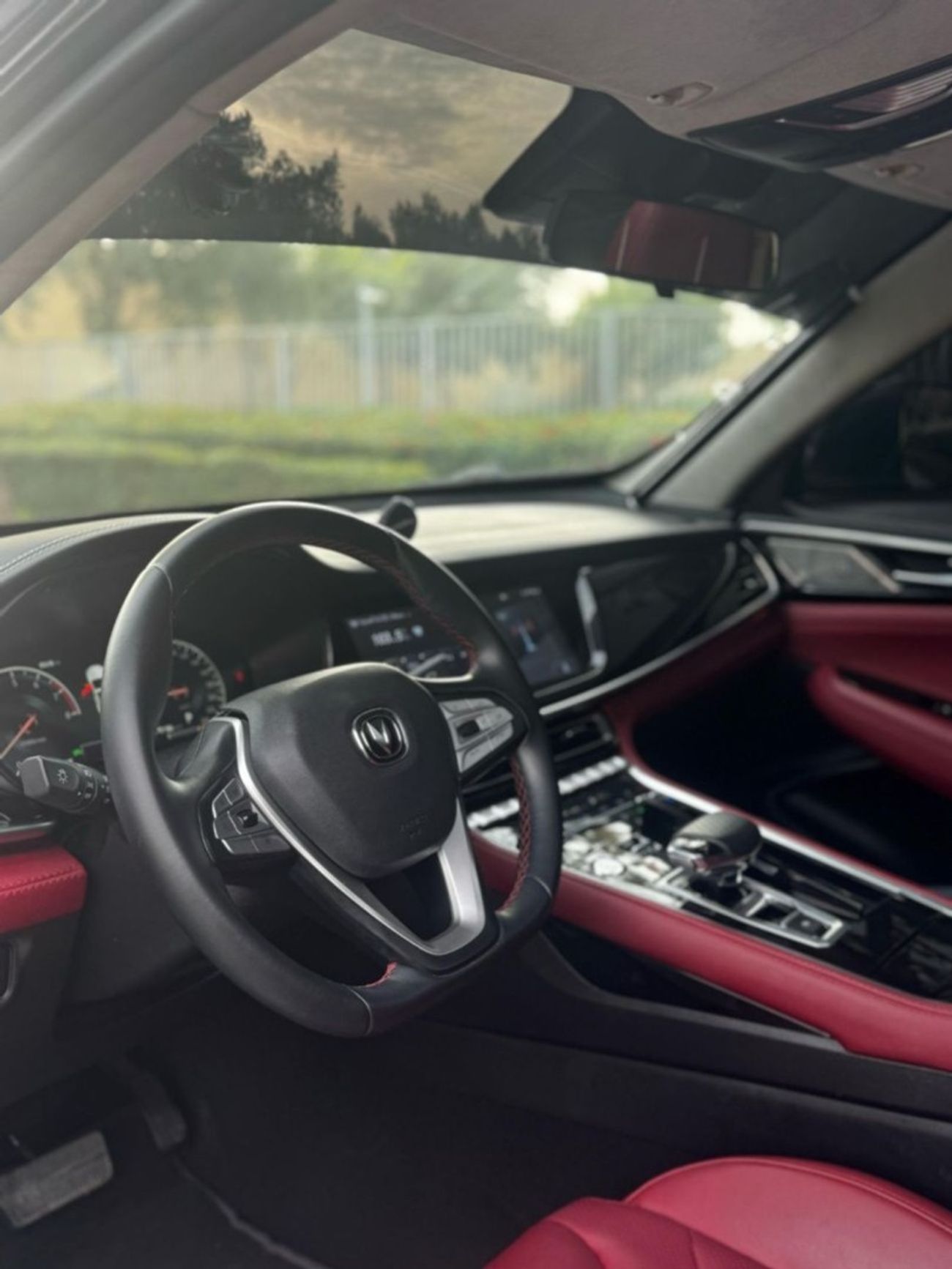 تشنجان CS85 ‏Car type: CHANGAN CS85 ‏Year : 2021 ‏price : 62000 dirhams ‏Mileage : 79000 Km 4cylinders 2.0 TURBO