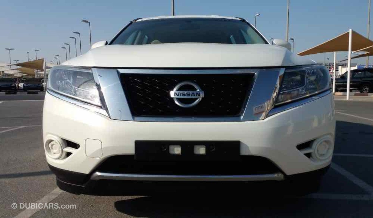 Nissan Pathfinder g cc تسهيل بالتمويلات البنكيه