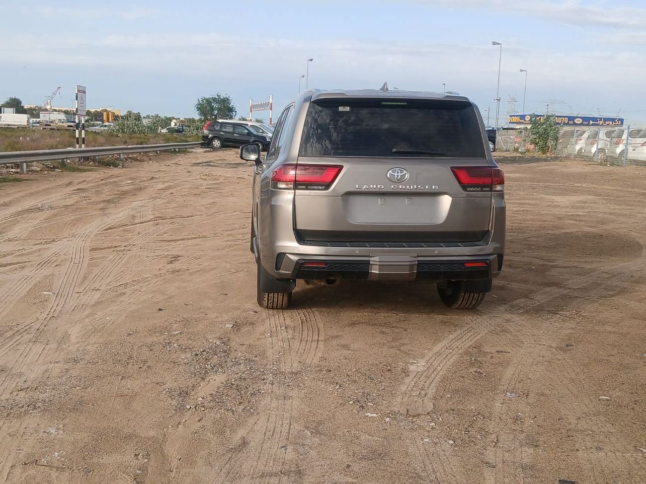 Toyota Land Cruiser Toyota landcruise 2022MODEL 4.0L petrol Engine v6 Colour Brown push start Sunroof Transmission Autom