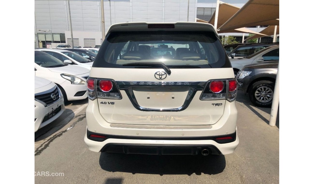 Toyota Fortuner TRD V6