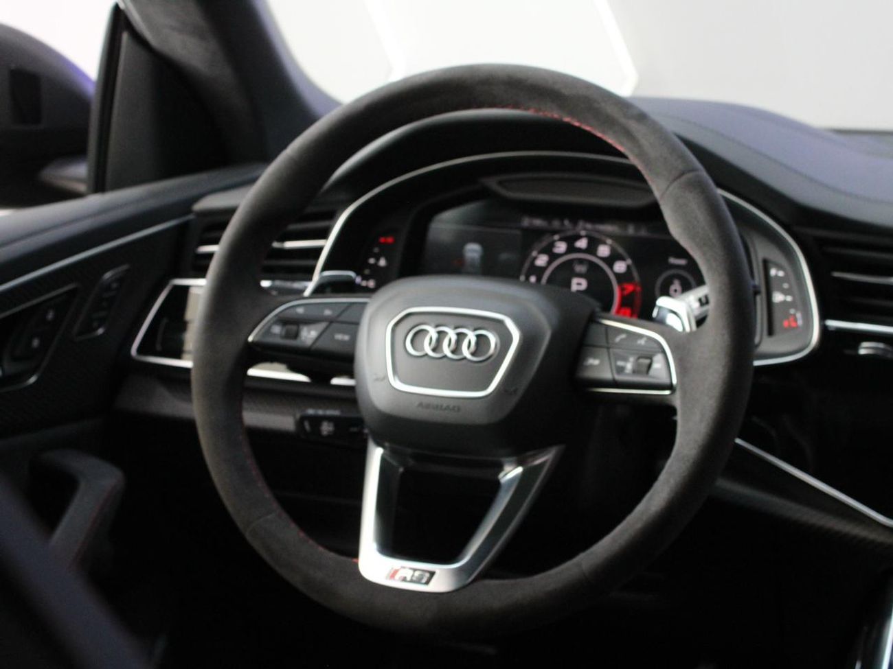 Audi RS Q8 TFSI quattro 4.0L