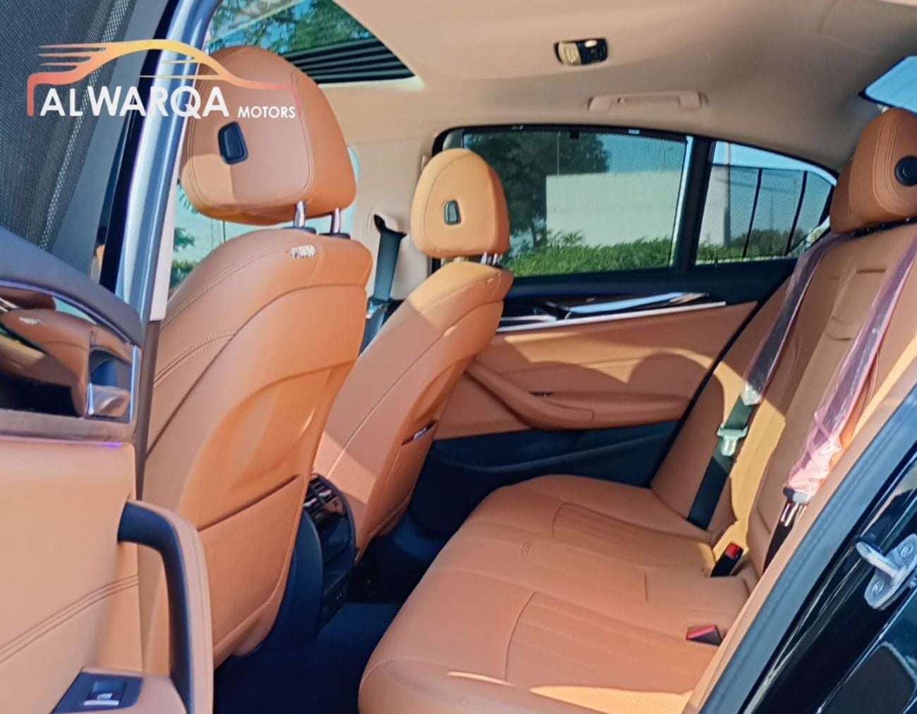 بي أم دبليو 520i EXCLUSIVE PLUS Middle East Edition 2.0L