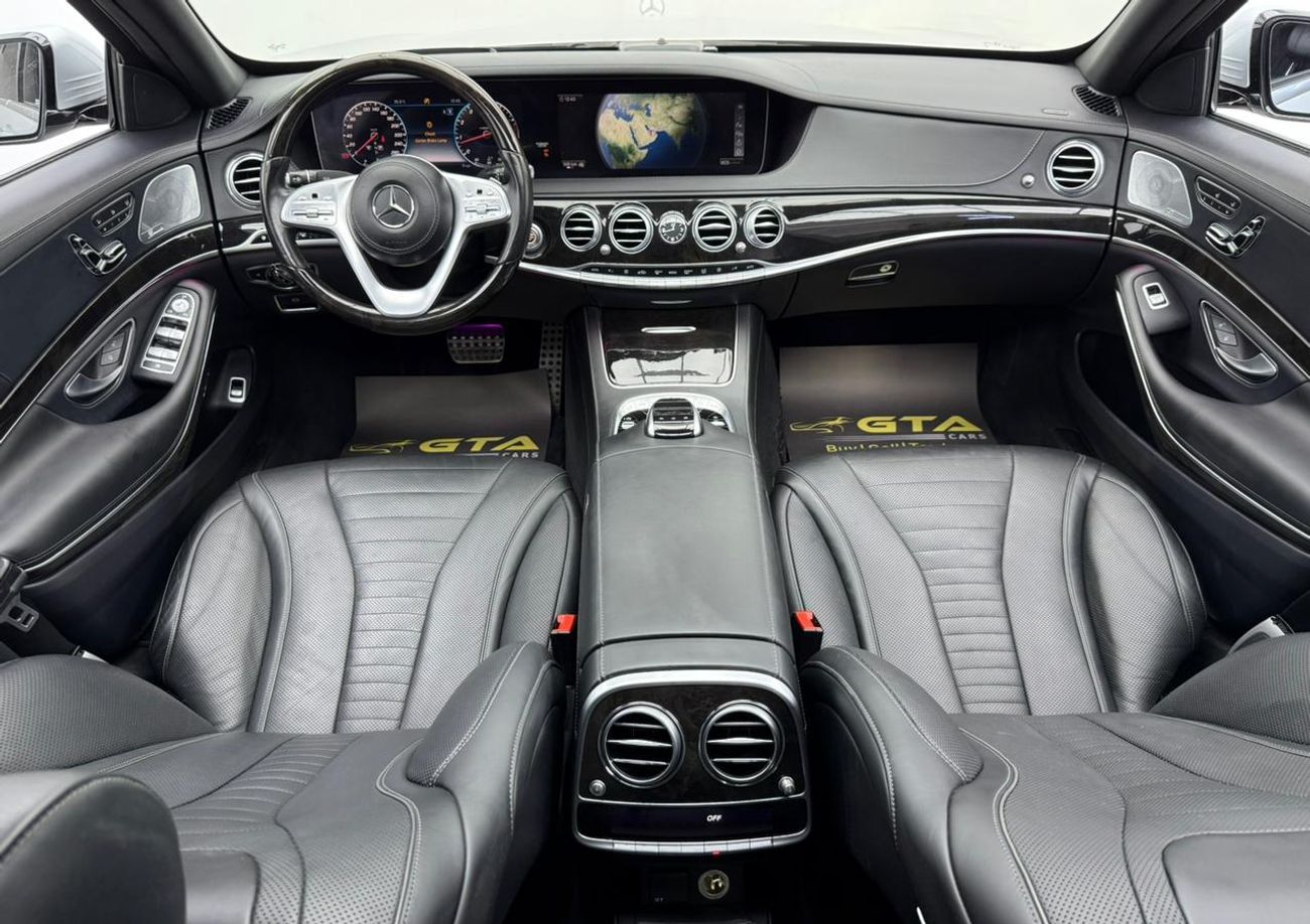 مرسيدس بنز S 560 Std 4.0L (469 HP)