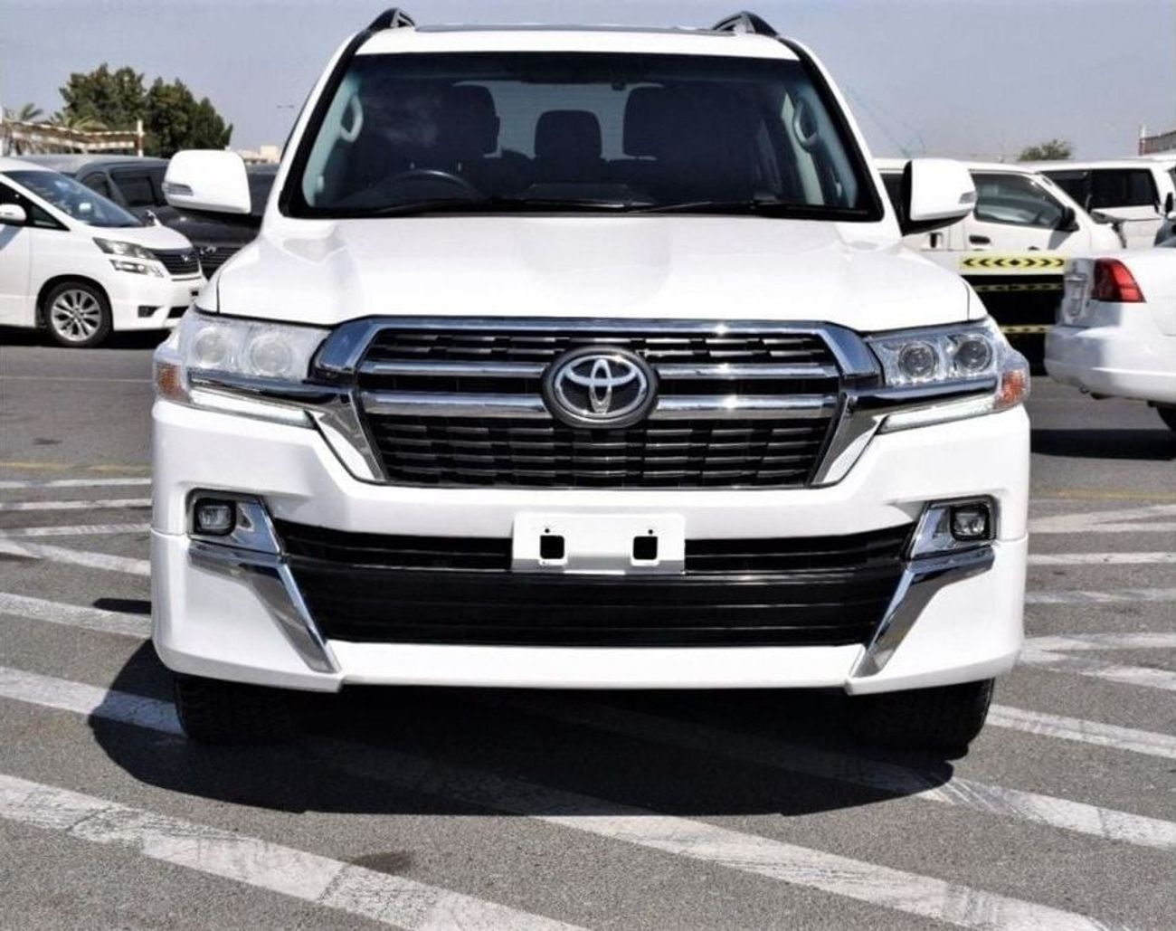 تويوتا لاند كروزر V8 Diesel 4.5L (Right Hand)