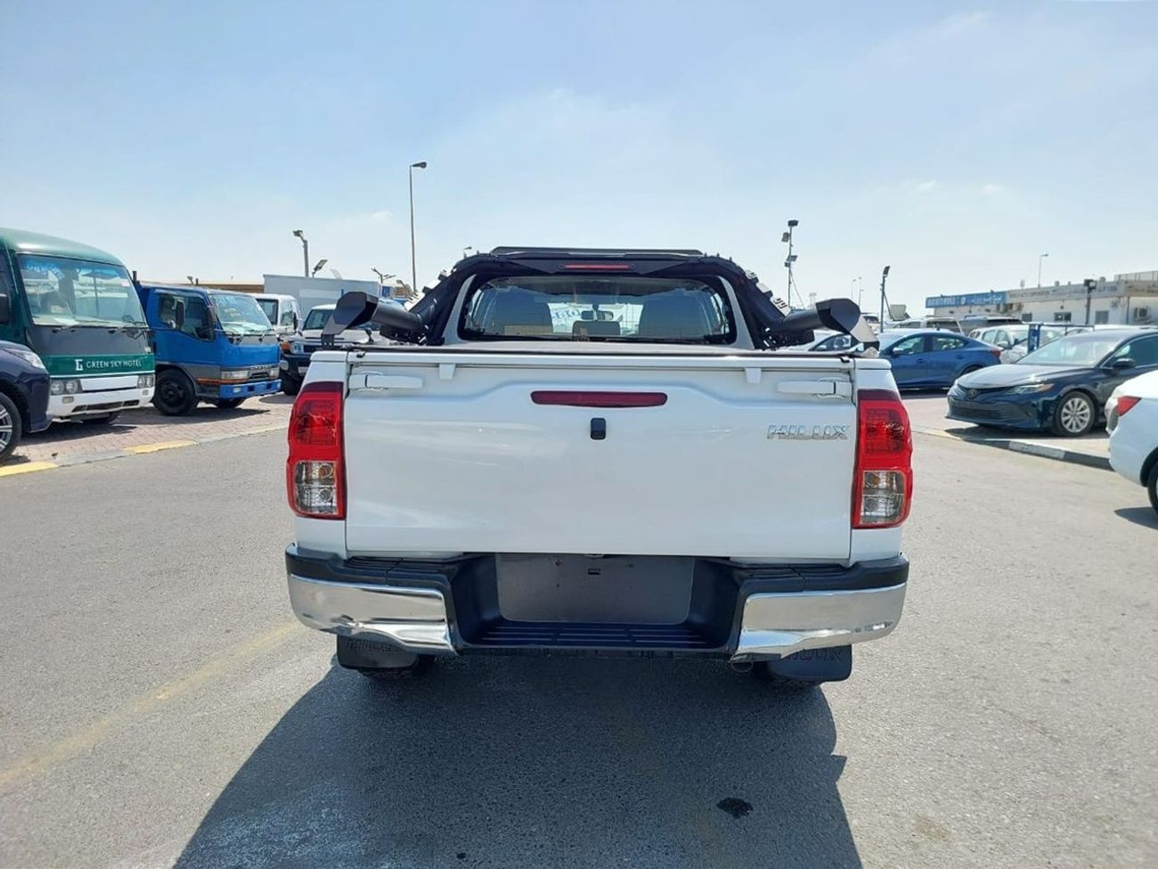 Toyota Hilux TOYOTA HILUX PICK UP RHD 2017 MODEL 2.8 L DIESEL AUTOMATIC(PM99941)