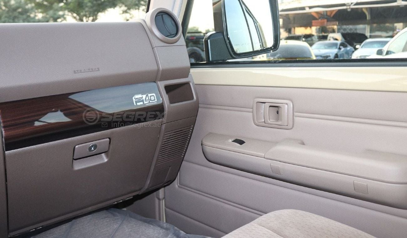 تويوتا لاند كروزر بيك آب 2025 Model Toyota Land Cruiser Pick Up, LC79 Double Cabin, 4.0L Petrol 4WD 6A/T