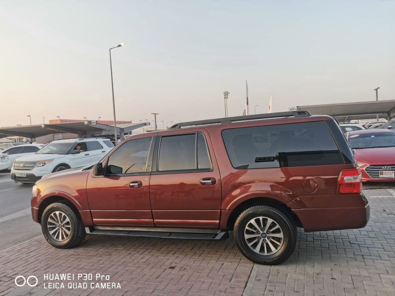 Ford Expedition XLT 3.5L In excellent condition and requires no expense