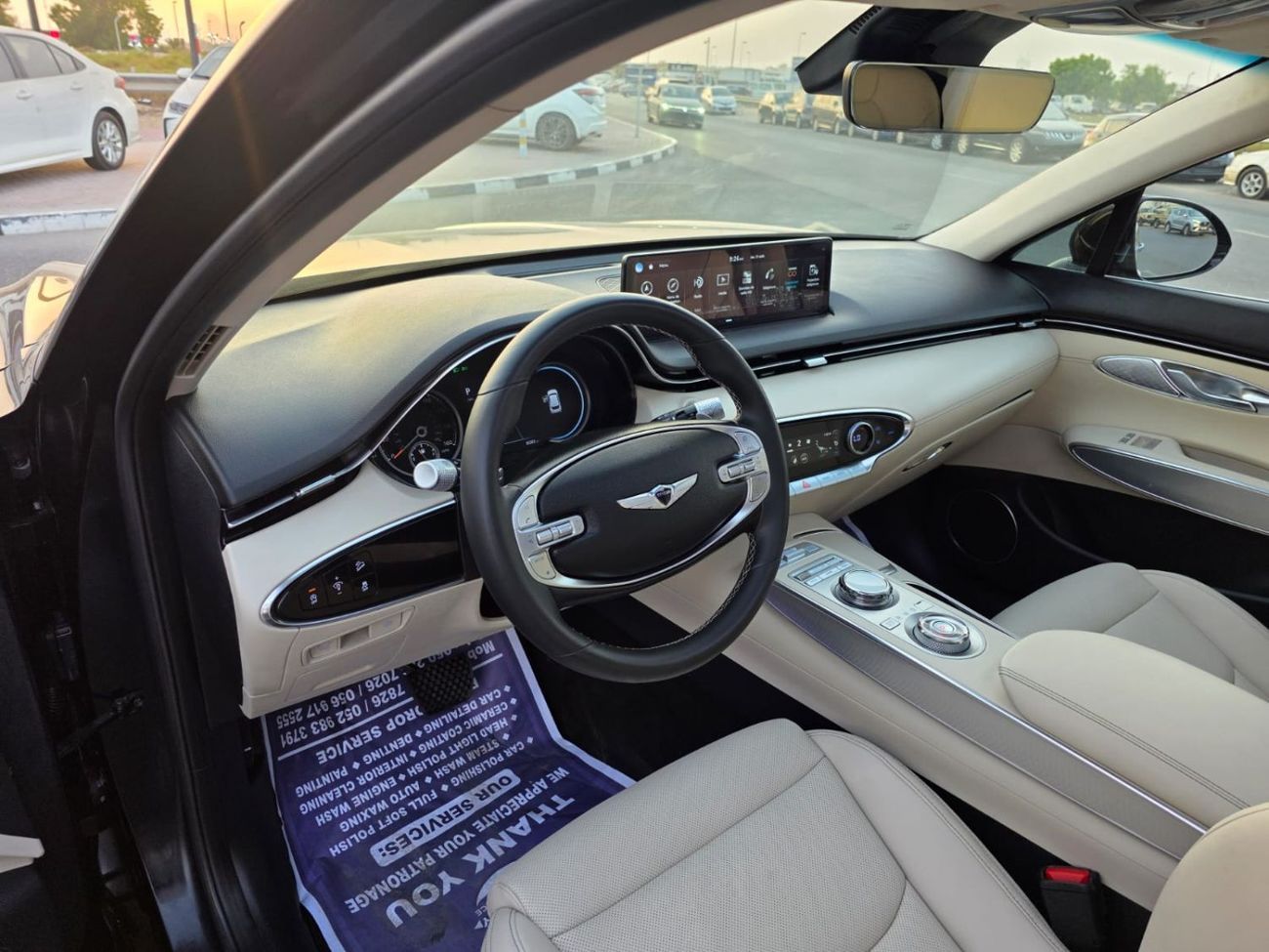 Genesis GV70 2023 Model 2.5L engine Panoramic roof and 4x4