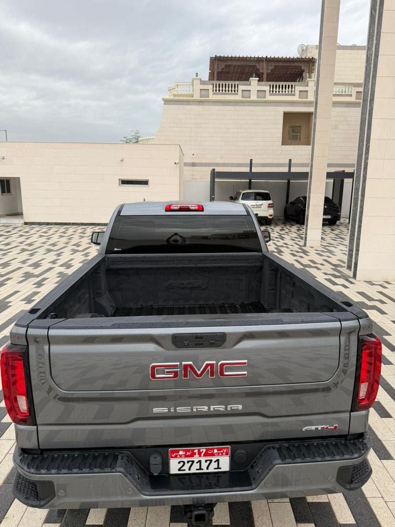 جي أم سي سييرا 5.3L V8 AT4 2 Doors