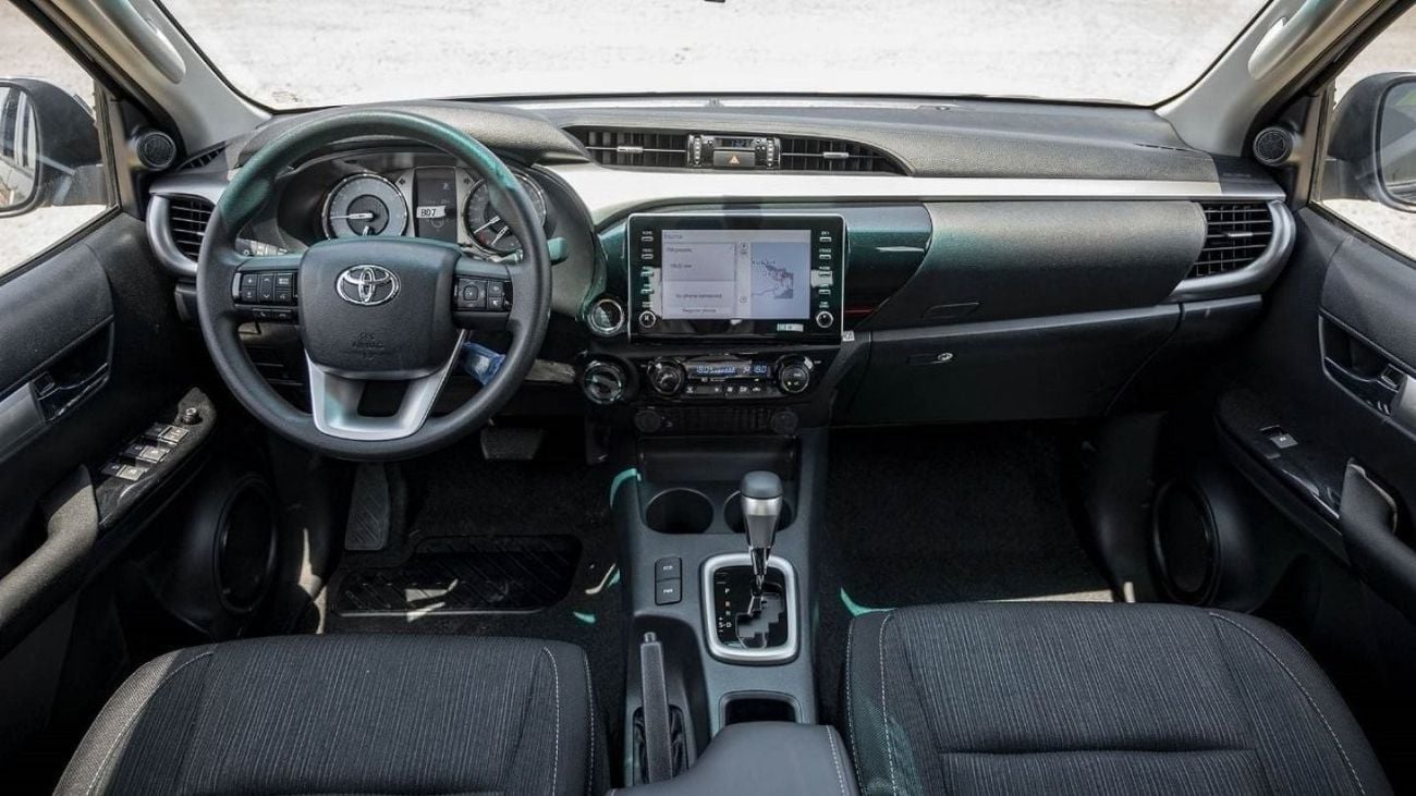 تويوتا هيلوكس Toyota Hilux 2.4L Diesel AT 4x4 Full Option 2025