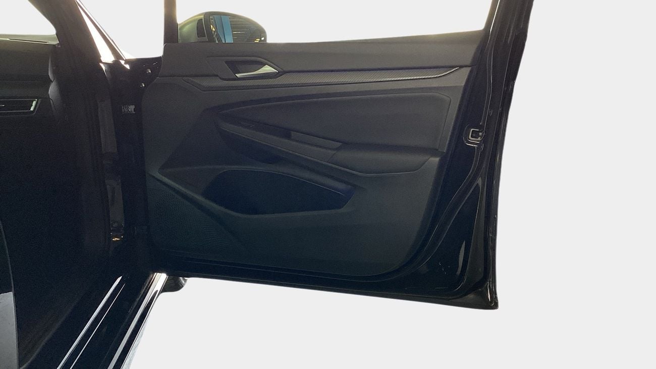 فولكس واجن جولف R - PERFORMANCE 2.0 TSI OPF DSG 4WD R | شامل الضمان | 0 ﺪﻔﻋﺓ ﺃﻮﻟﻯ