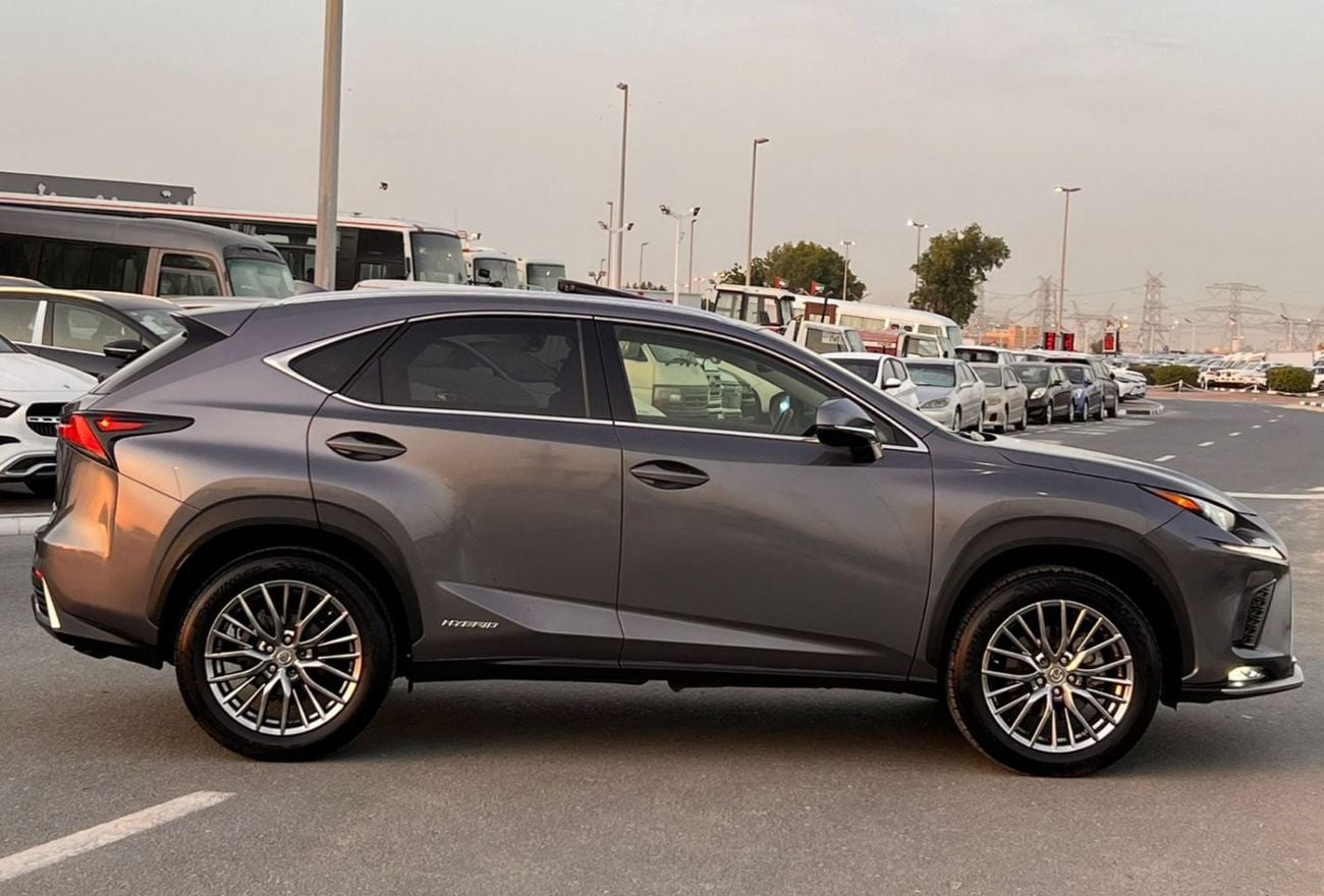 لكزس NX 300 2019 Lexus NX 300h Hybrid  Full Option - 2.5L V4 - Rear Camera & Sensor - Sunroof - Leather Seat
