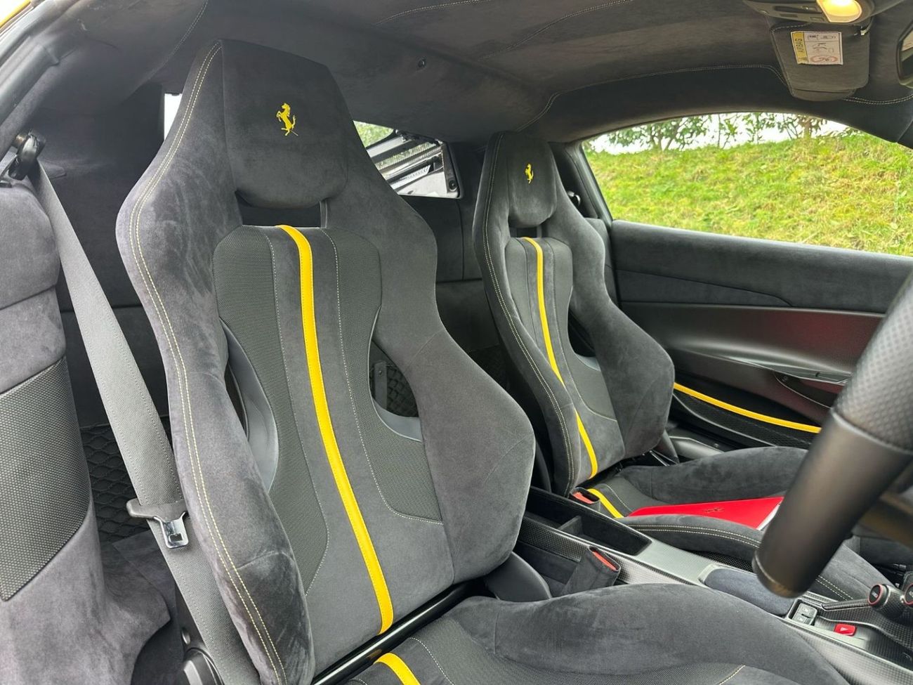Ferrari 488 Pista 3.9L RIGHT HAND DRIVE Ferrari 488 Pista in Giallo Triplo Strato