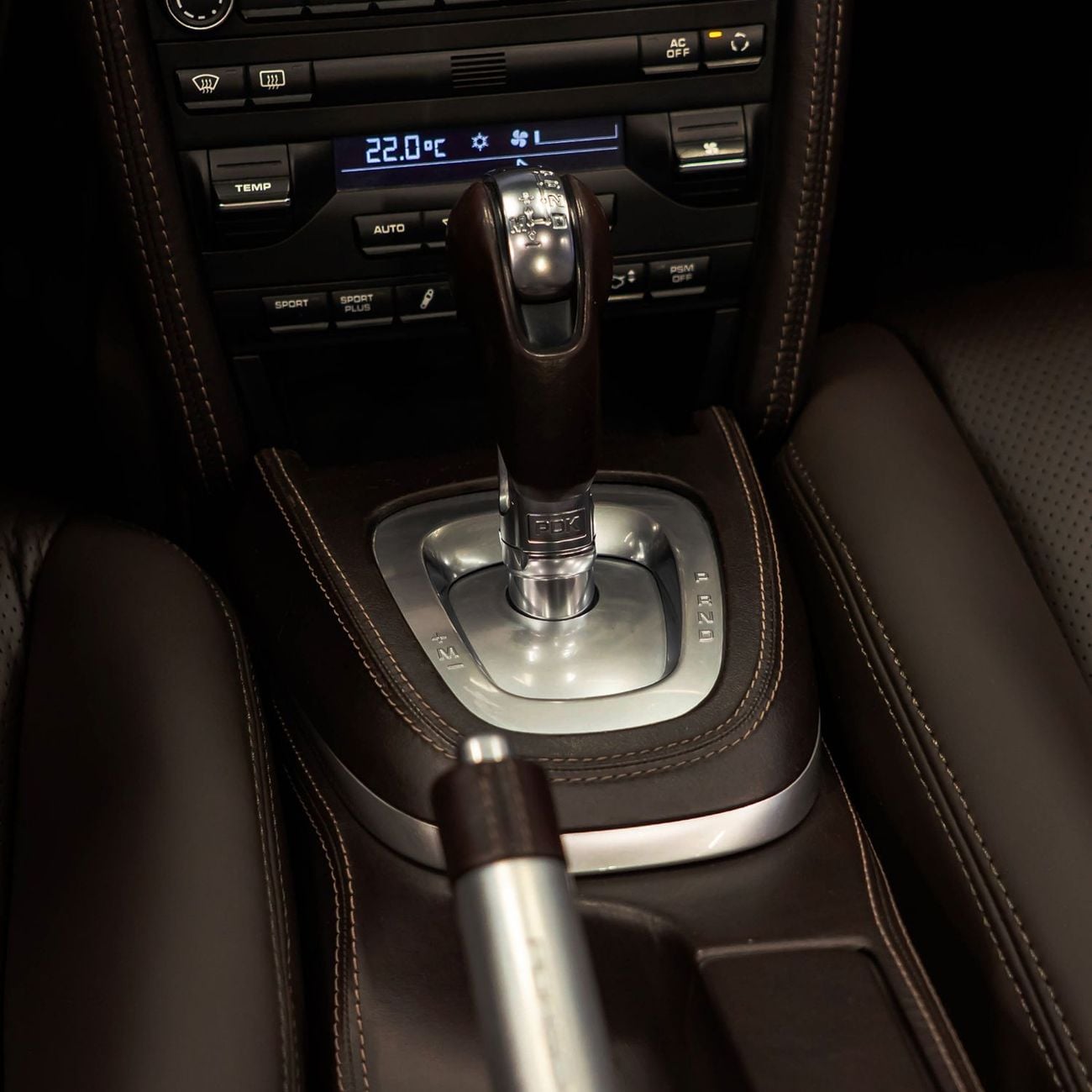 Porsche 911 299,950 AED • Porsche 911 Turbo • 1 Year Warranty • Full Agency Service History