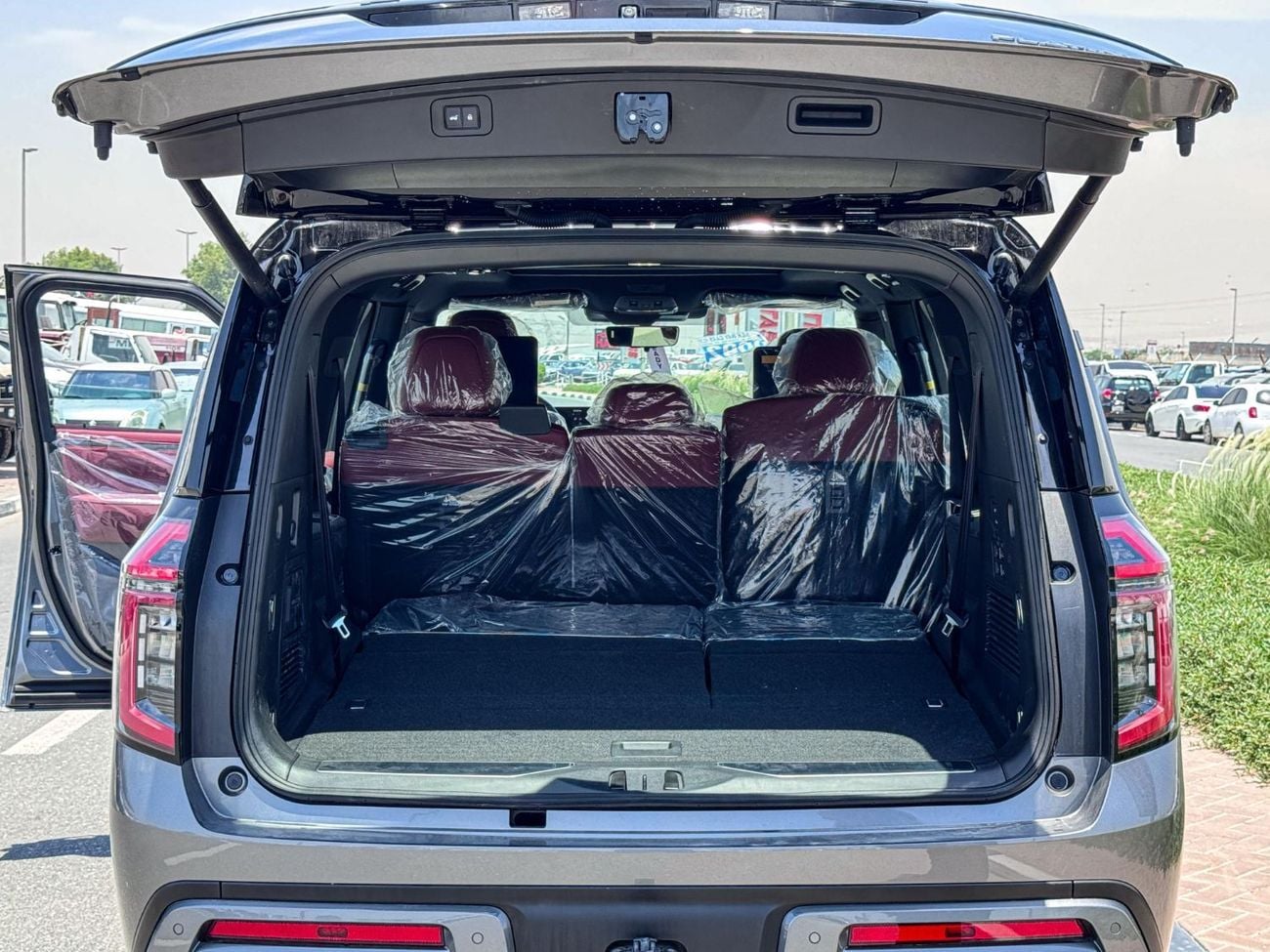 Nissan Patrol LE PLATINUM CITY Nissan Patrol LE Platinum City 3.5L V6 Twin Turbo 4WD GCC 2026 0KM