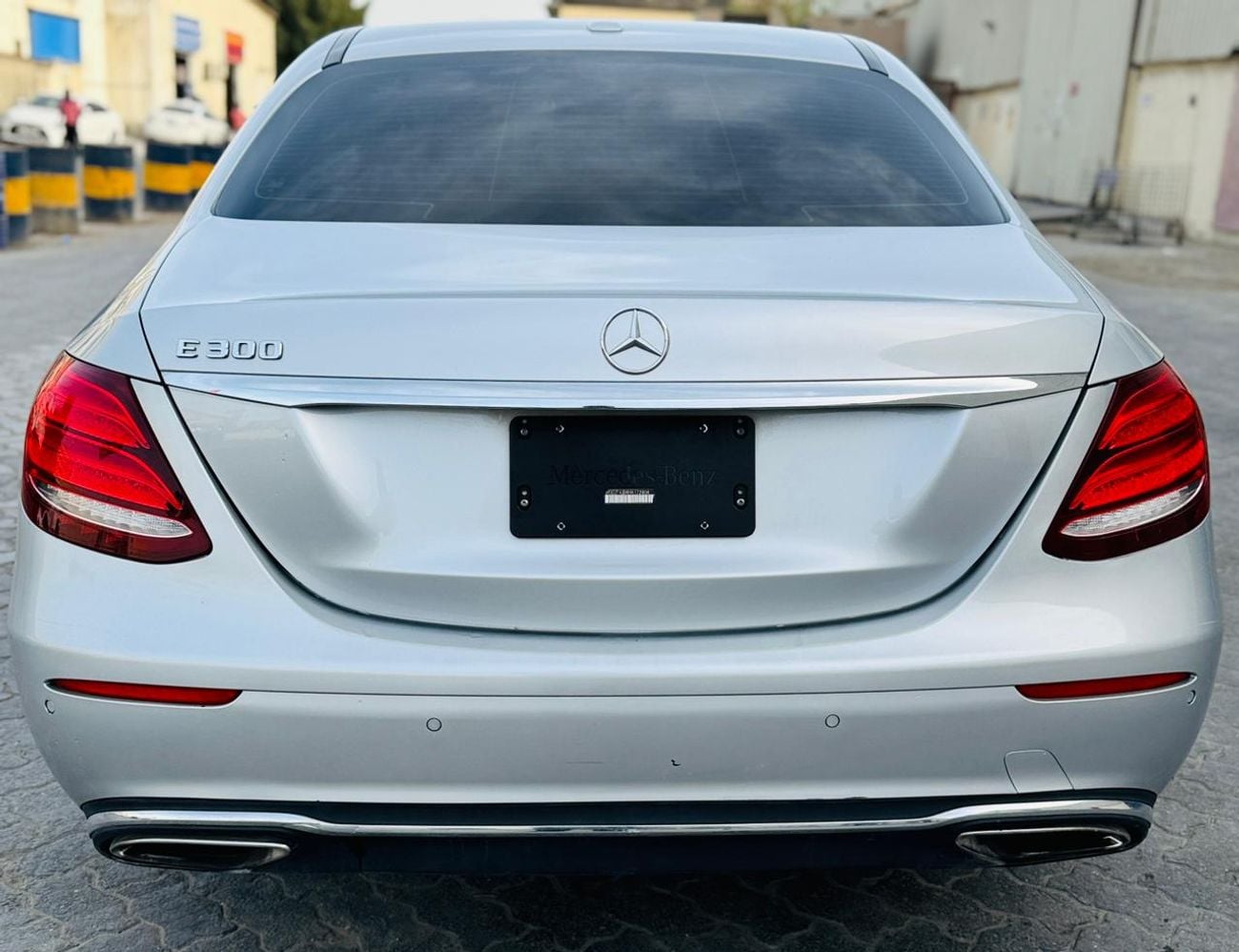 مرسيدس بنز E300