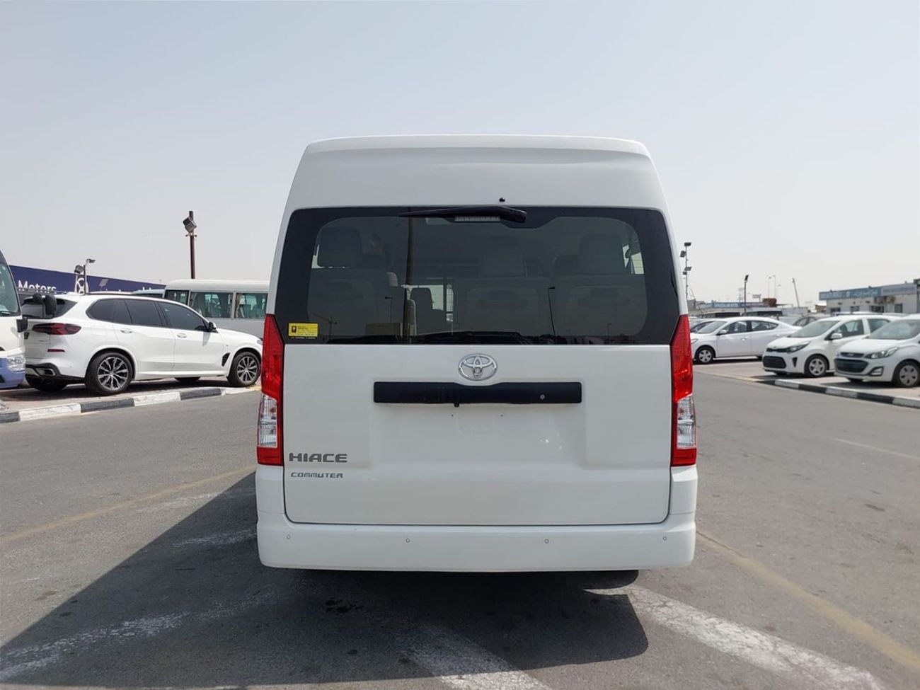 تويوتا هاياس (RAMADAN OFFER) TOYOTA HIACE COMMUTER VAN RHD 2019 MODEL 2.8 L DIESEL AUTOMATIC(PM10875)
