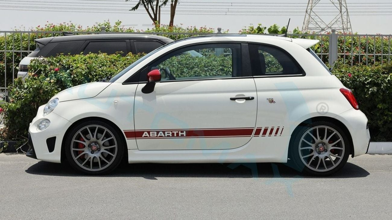 أبارث 695 Turismo 1.4T GCC 41500Km With 2 Years Or 120,000 Km Warranty @Official Dealer