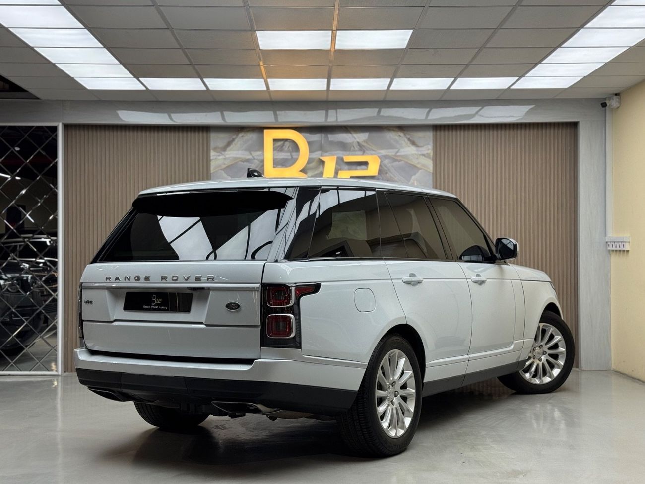 Land Rover Range Rover HSE 3.0L (380 HP)