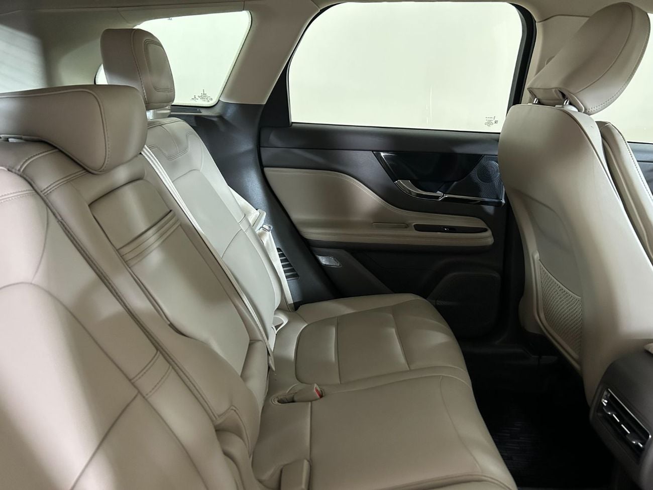 لينكولن كورساير STD AWD STD AWD