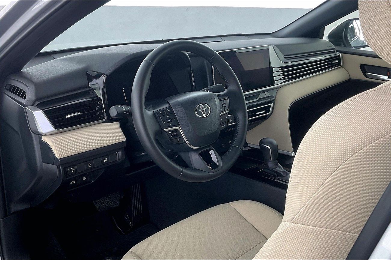 تويوتا كامري XLE | Carnival Sale • UP TO AED 20,000 OFF | شامل الضمان | 0 ﺪﻔﻋﺓ ﺃﻮﻟﻯ