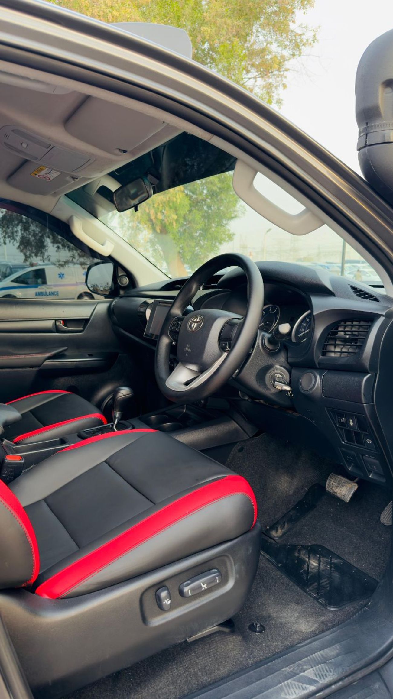 Toyota Hilux MODIFIED PICKUP | OFF-ROAD BUILD | DOUBLE CABIN | AUTOMATIC TRANSMISSION | 2.8L DIESEL ENGINE | 4WD