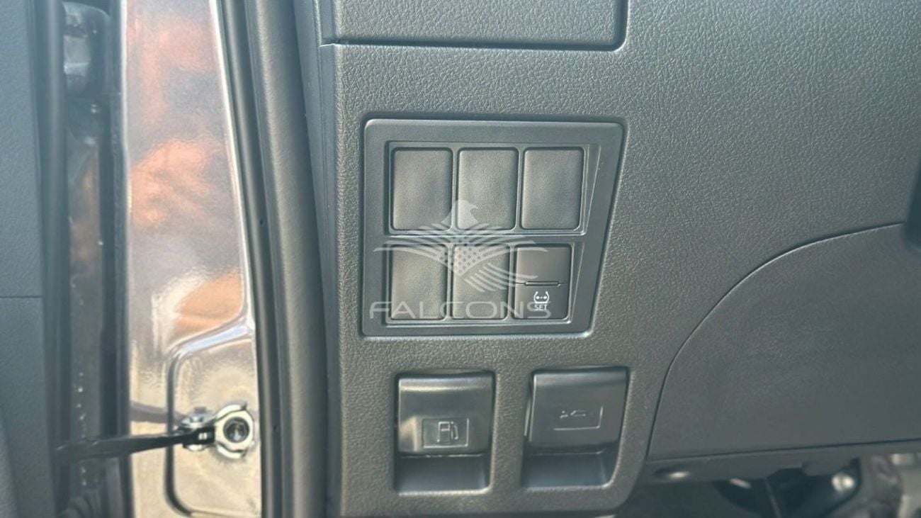 Toyota Hilux SGLX Toyota/HILUX D DC 4WD/ 2.4L DC TURBO Automatic