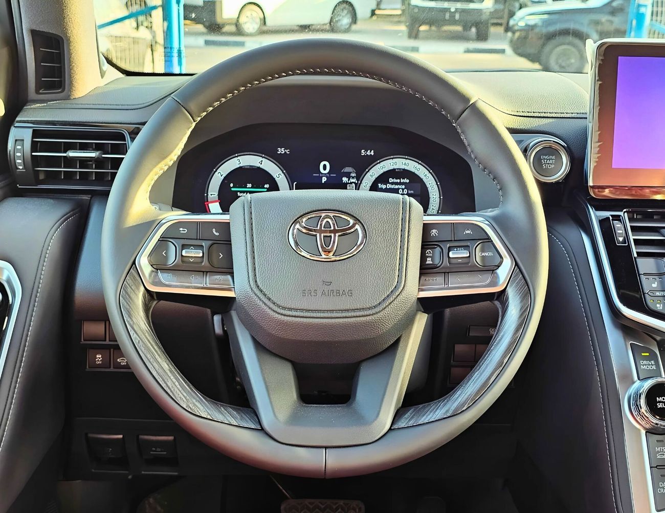 Toyota Land Cruiser VXR 3.5L PETROL | Radar | HUD | Top Variant | Aero Body Kit (CODE # VXR31HK)