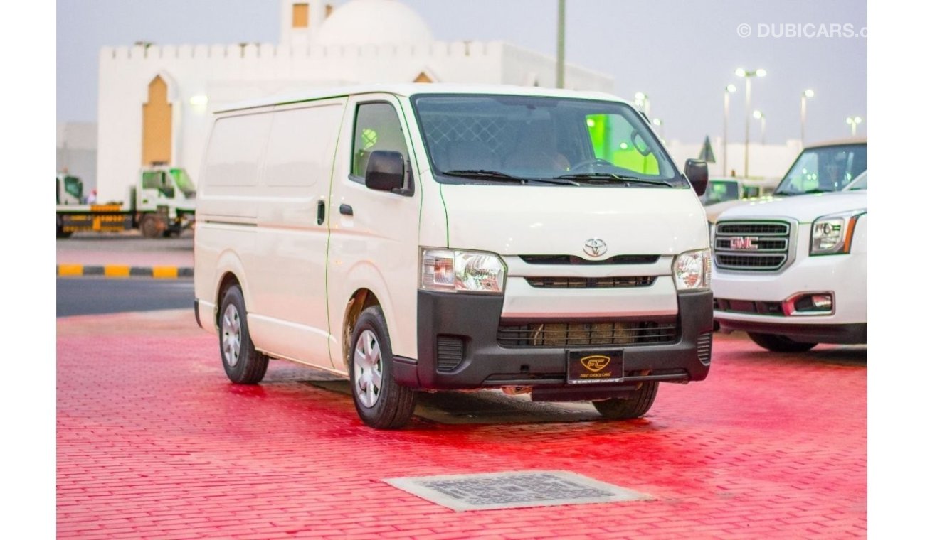 Toyota Hiace GL - Standard Roof 2016 | TOYOTA HIACE | STD-ROOF DELIVERY VAN | 3-STR 5-DOORS | GCC | VERY WELL-MAI