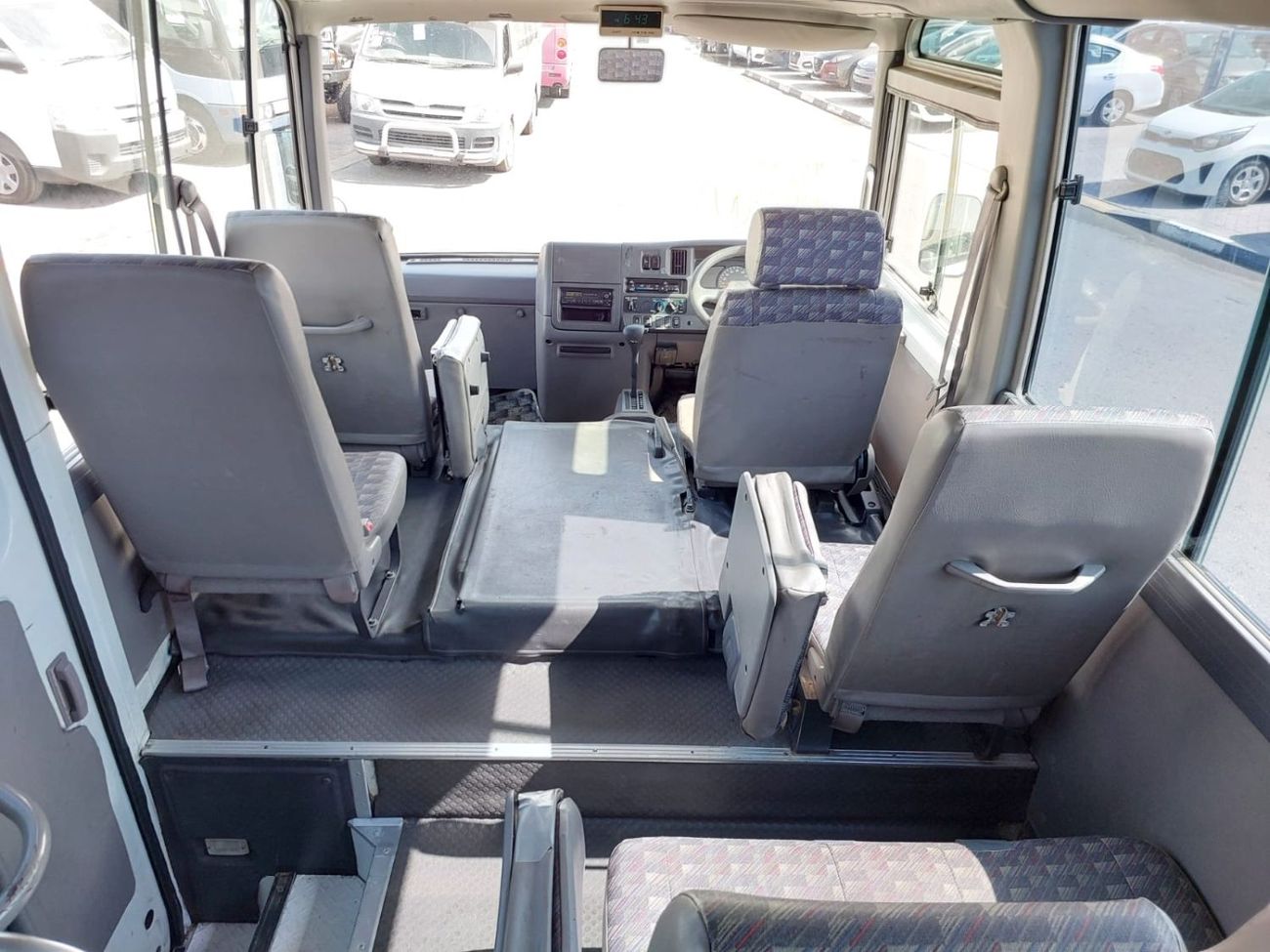 نيسان سيفيليان (RAMADAN OFFER) NISSAN CIVILIAN BUS RHD 2004 MODEL 4.2 L DIESEL AUTOMATIC(PM21861)