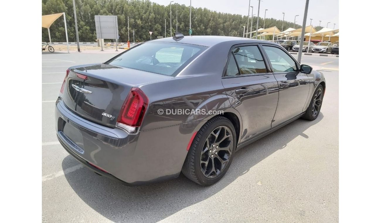 Chrysler 300s Very Clean Car