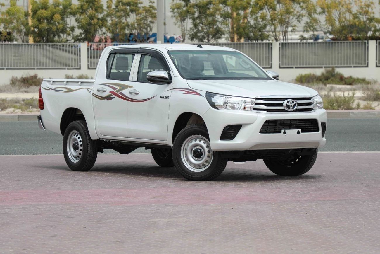 تويوتا هيلوكس 2025 TOYOTA HILUX LOW 2.4 - PLATINUM WHITE PEARL inside BLACK | Export Only