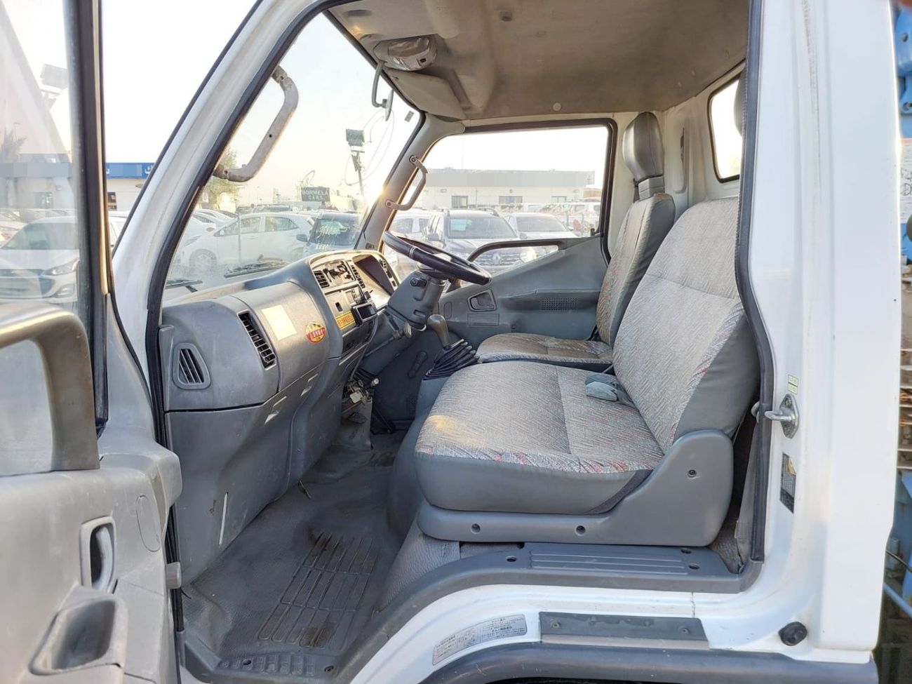 Mitsubishi Fuso Canter MITSUBISHI CANTER TRUCK RHD 1994 MODEL 4.2 L DIESEL MANUAL(PM00222)