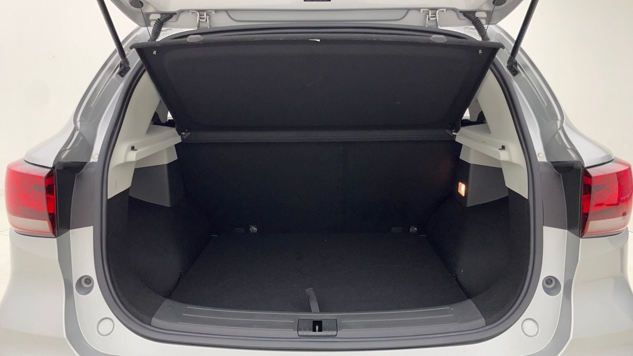 أم جي ZS STD 1.5 | بدون دفعة مقدمة | اختبار القيادة في المنزل