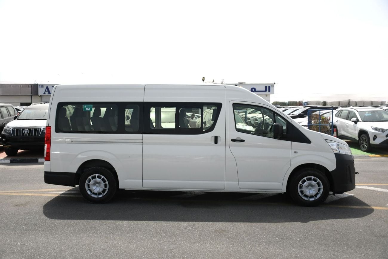 Toyota Hiace Toyota HiAce 2.8L Manual Petrol diesel (Ready Stock)