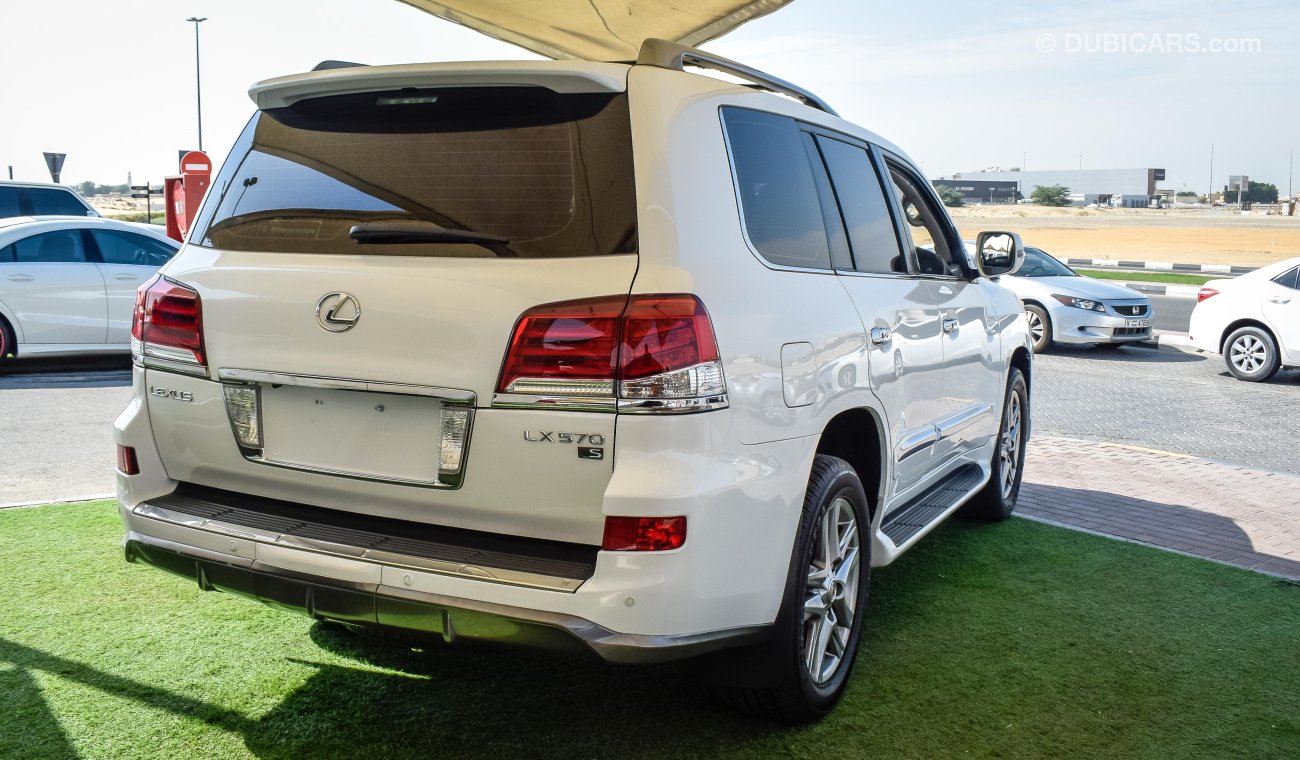 Lexus LX570 S