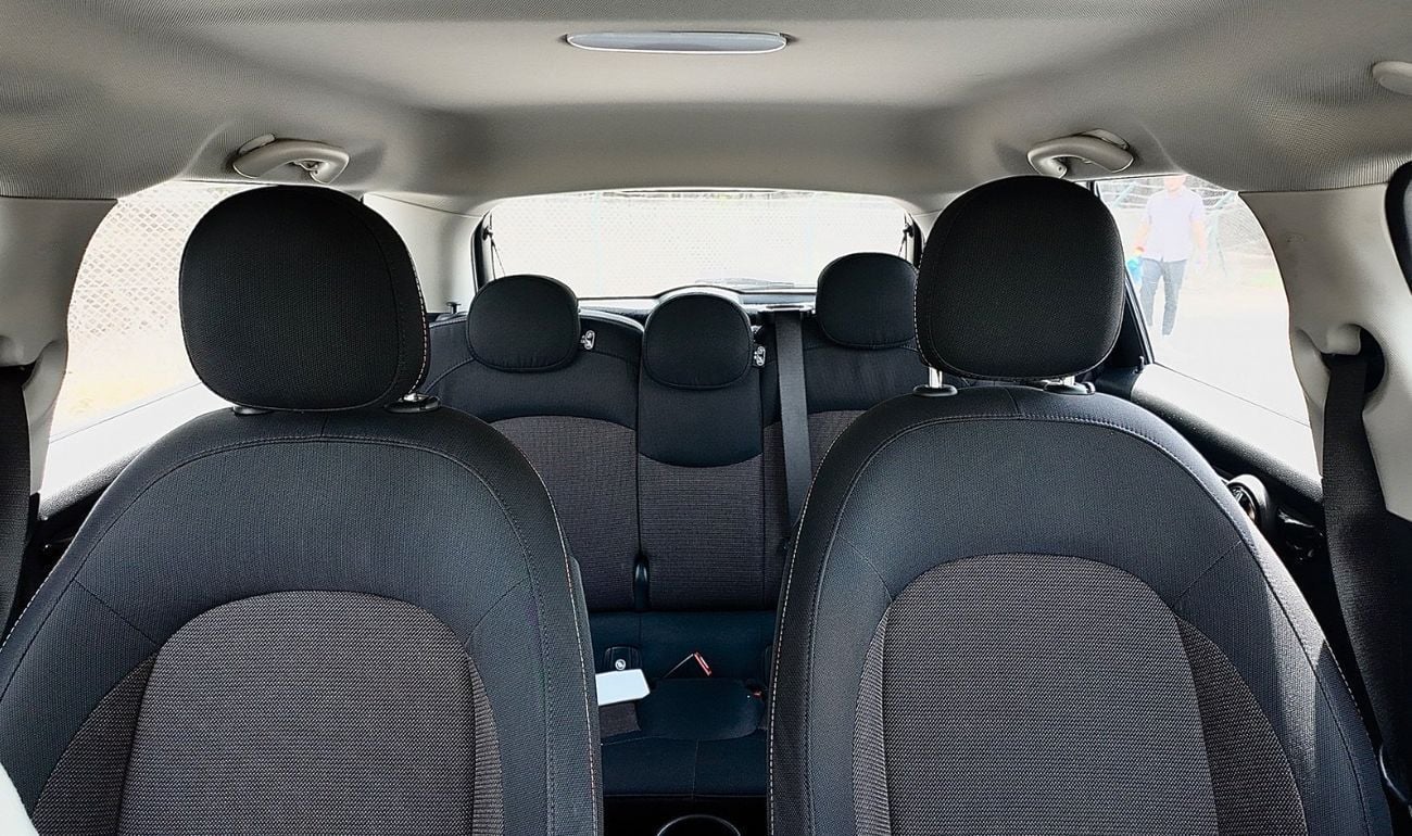 ميني كوبر STD 1.5L (4 Seater)