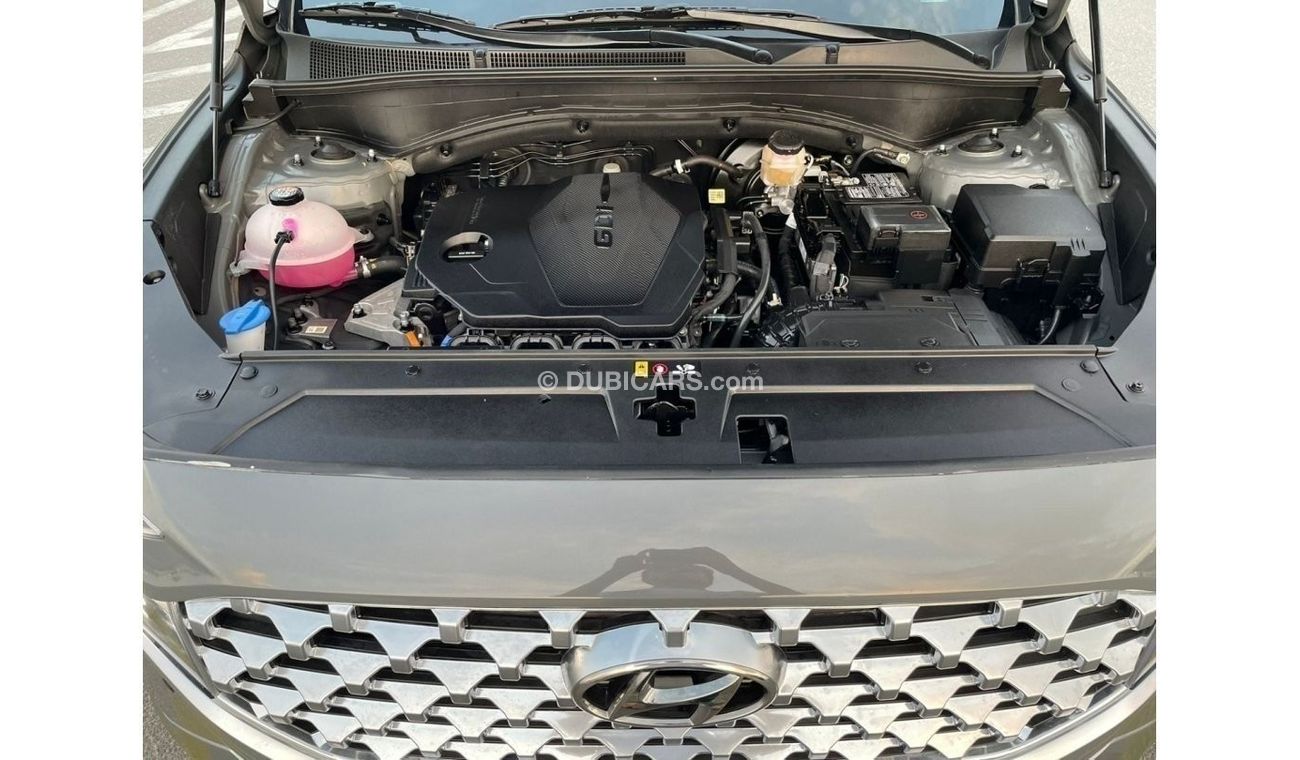 Hyundai Santa Fe 2022 Hyundai Santa Fe SEL+ MidOption In Great Conditon /GCC REG 5% VAT