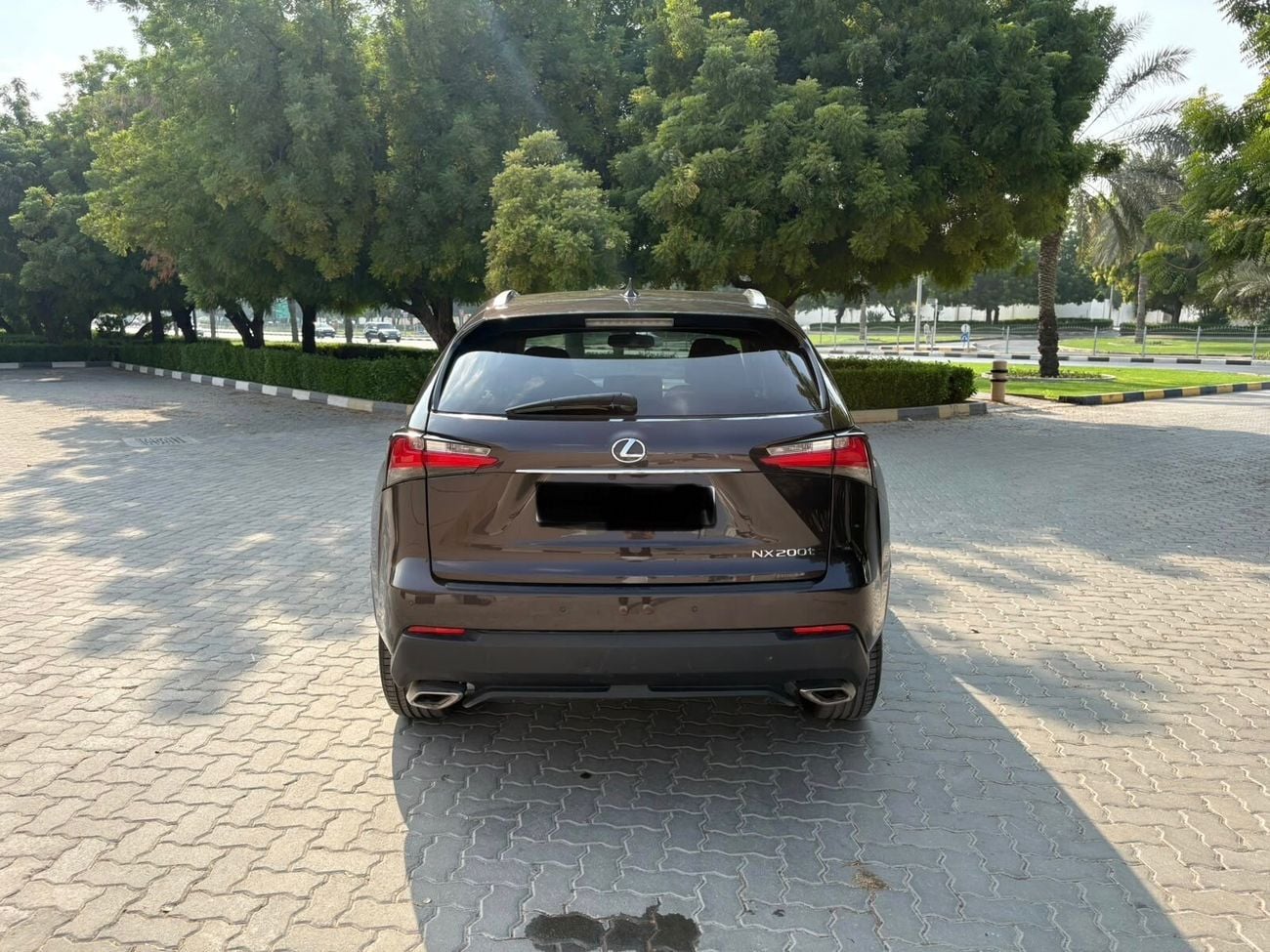 لكزس NX200t بلاتينيوم