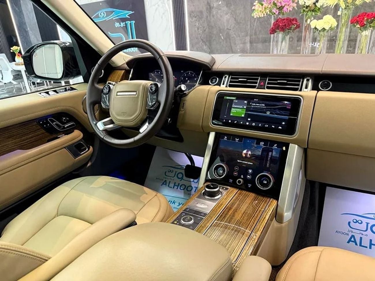 لاند روفر رينج روفر LWB Autobiography P400 3.0L AUTOBIOGRAPHY KIT RR VOGUE SUPERCHARGED || GCC || FULLY LOADED || SCREEN