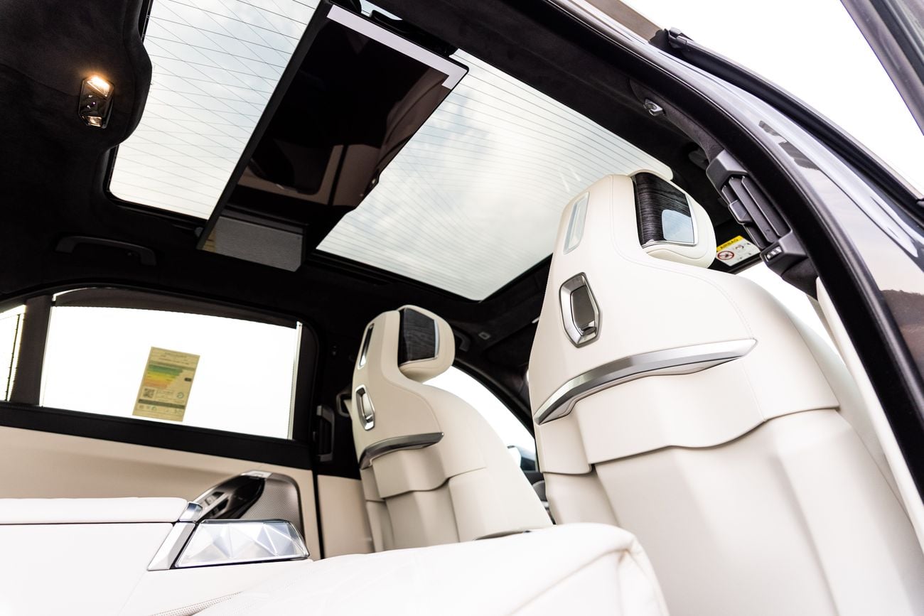 BMW 740i BMW 740i M Sport Individual – 2026 | GCC | Only 2,050 KM | 2 Years Warranty | AED 449,000