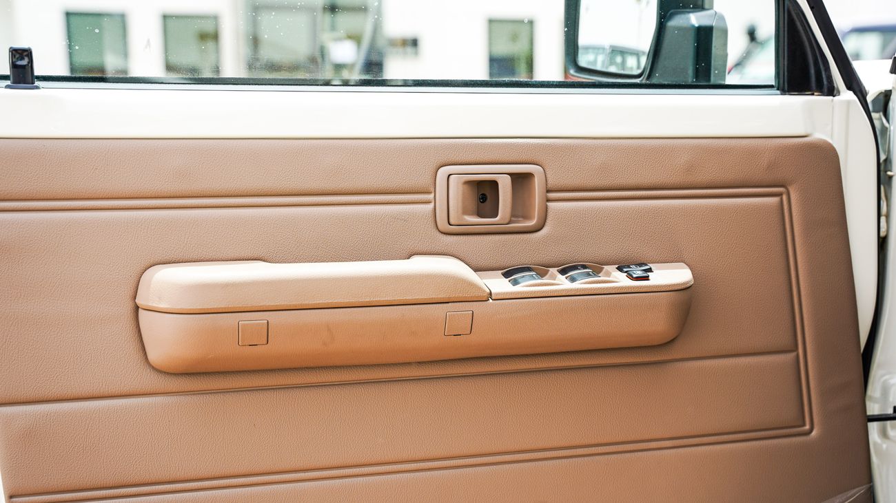 Toyota Land Cruiser Pick Up