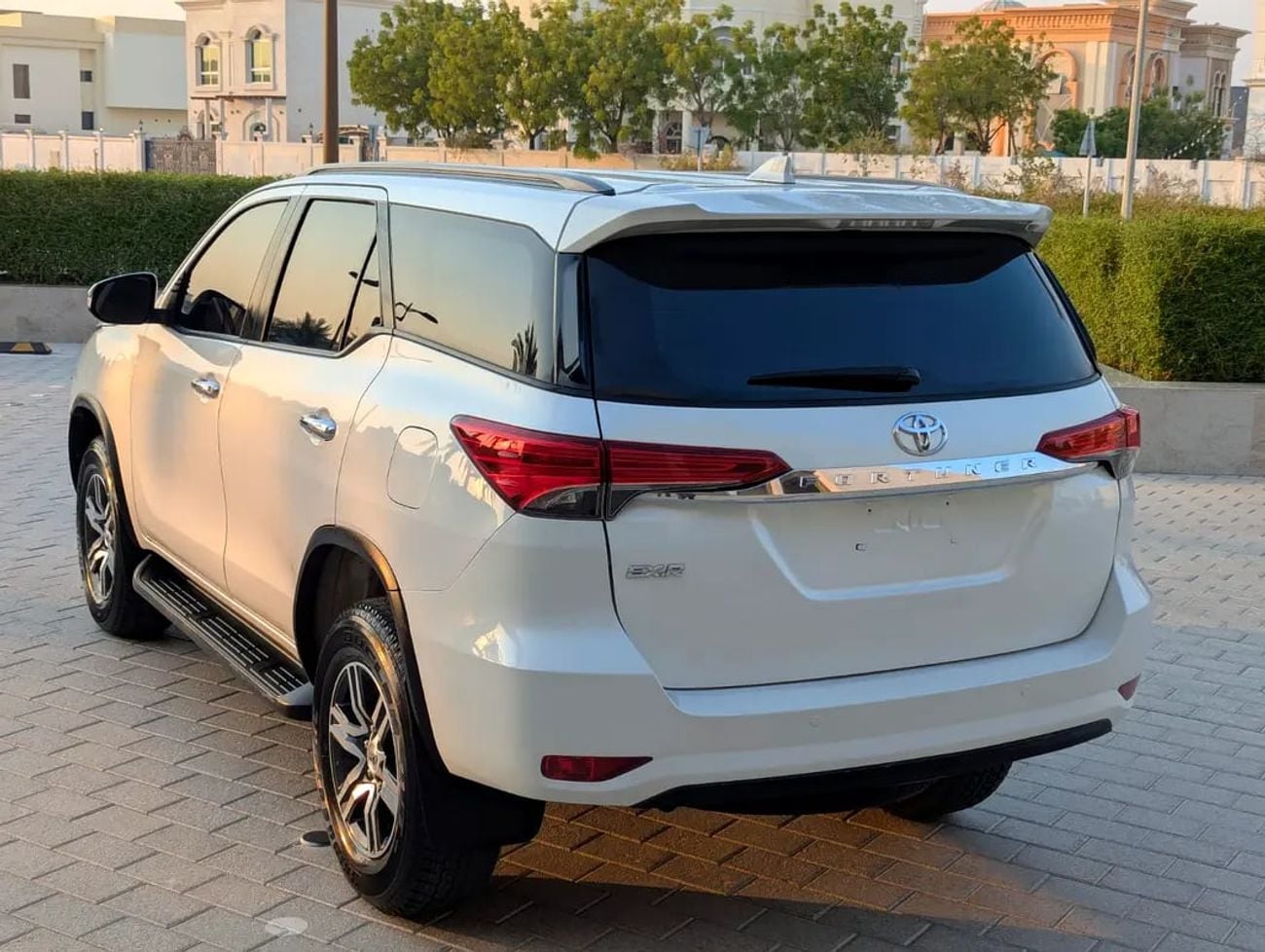 Toyota Fortuner EXR 2017 GCC Specs Interior and Exterior Excellent Condition V4 2.7L