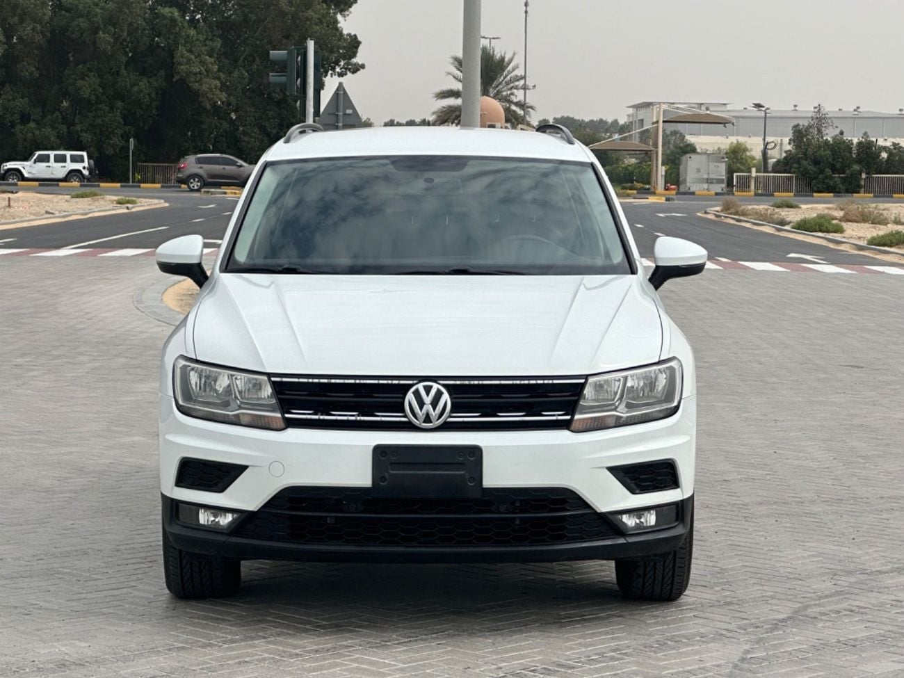 فولكس واجن تيجوان موديل 2018 خليجي حاله ممتازه من الداخل والخارج